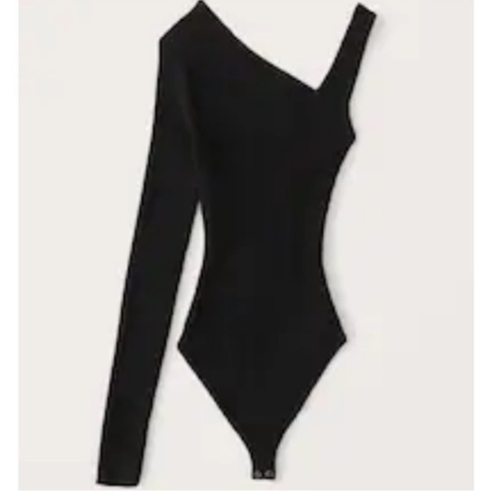 Abercrombie & Fitch Asymmetrical Knit Bodysuit